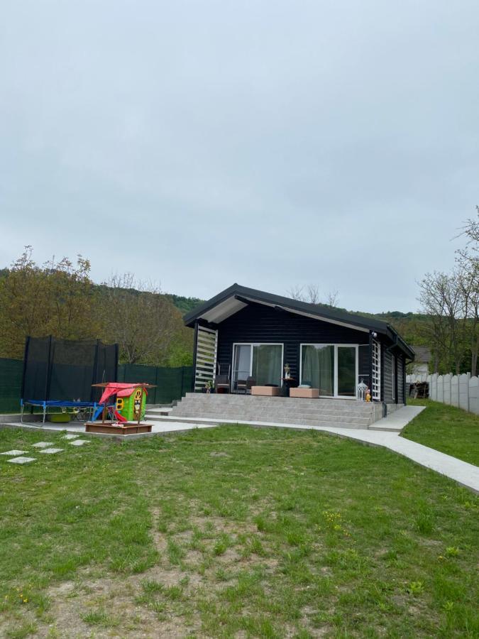Cabana Evay Ocnele Mari Exterior photo